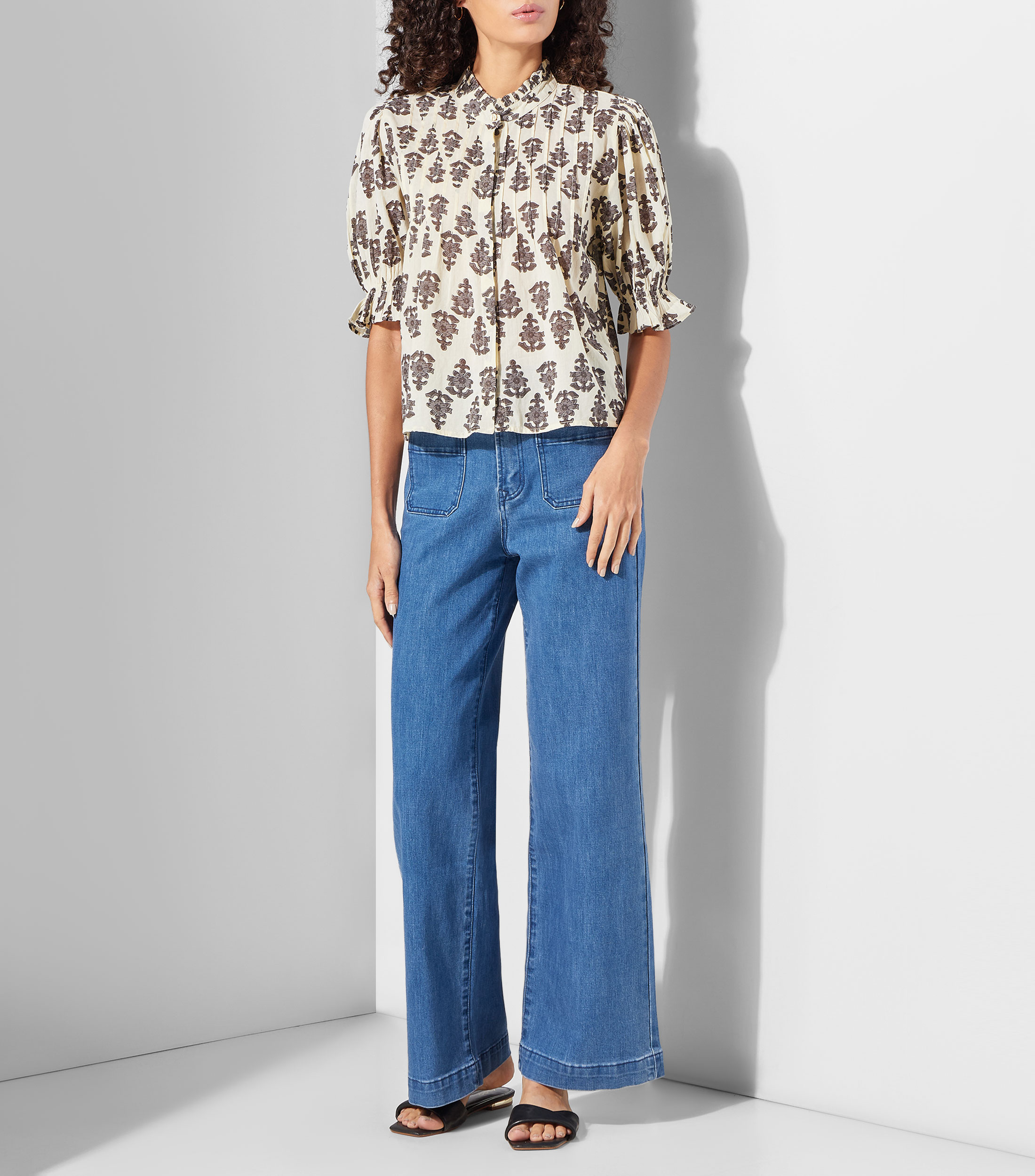 Blusa estampada manga corta Mujer